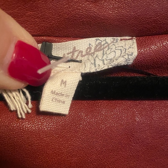 Women’s Red Faux Leather Jacket New size medium by Mystree M-L NEW - Picture 15 of 15